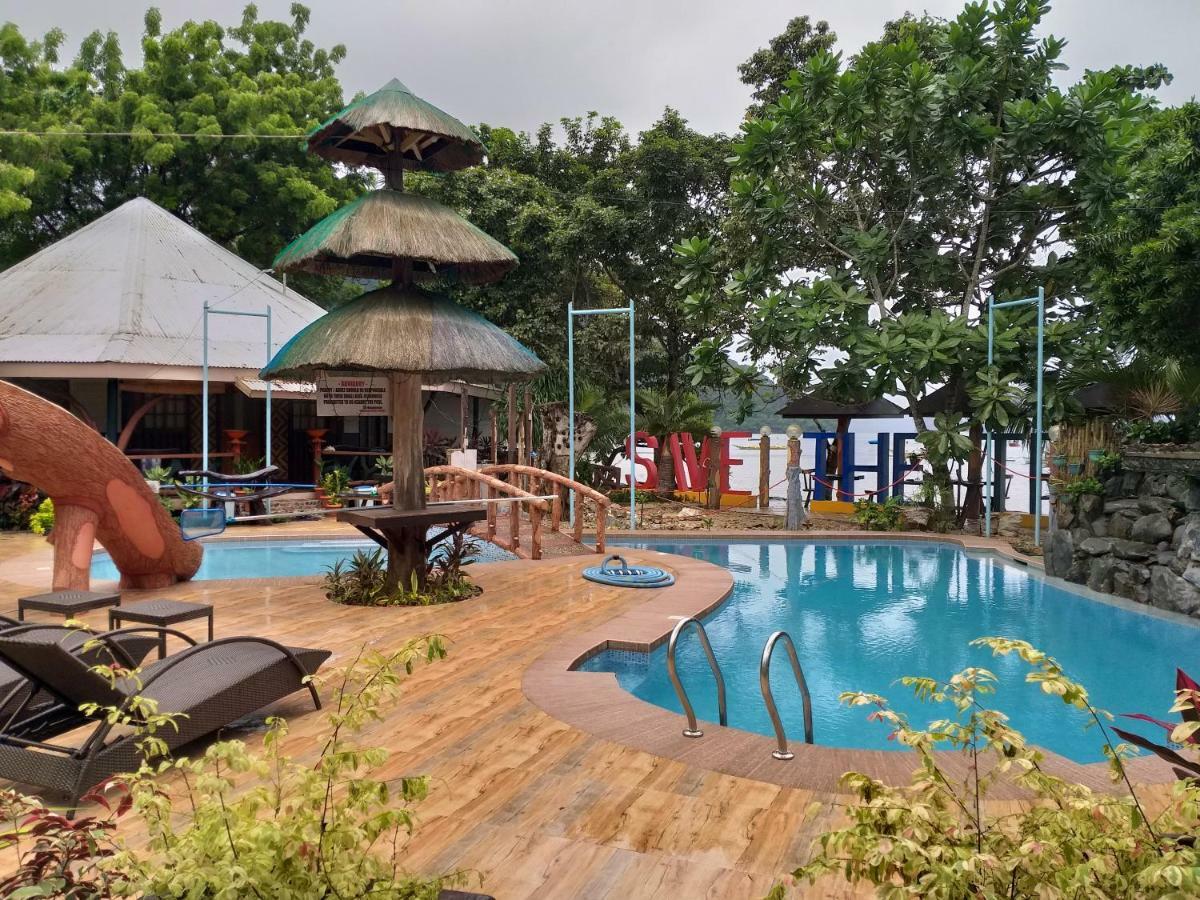 Kalinga Beach Resort 爱妮岛 外观 照片