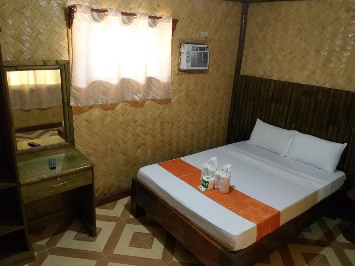 Kalinga Beach Resort 爱妮岛 外观 照片