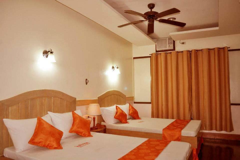 Kalinga Beach Resort 爱妮岛 外观 照片