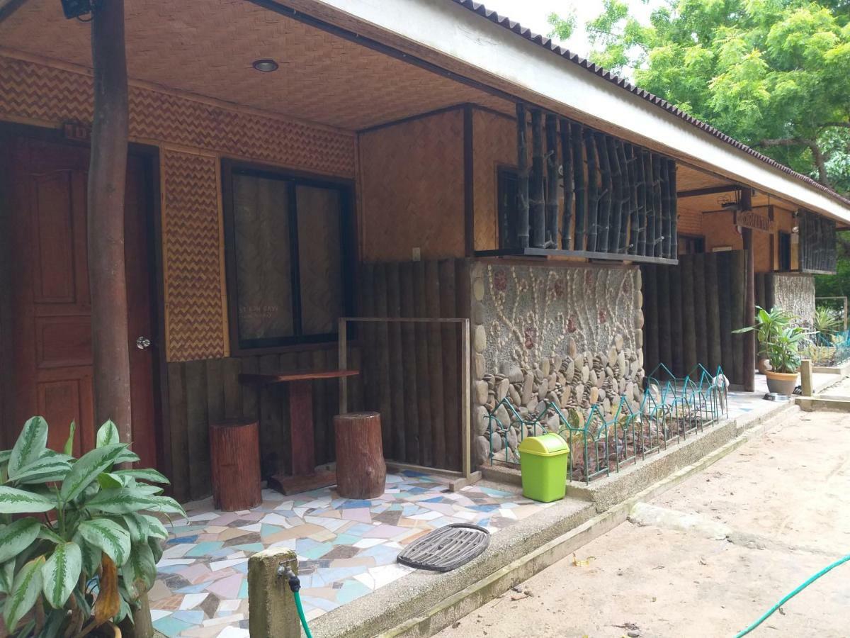 Kalinga Beach Resort 爱妮岛 外观 照片